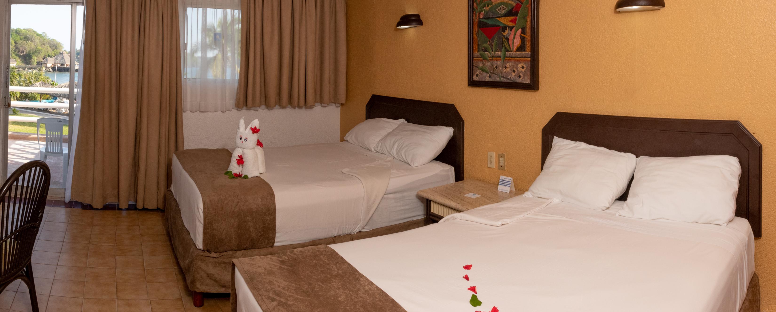 Qualton Club Ixtapa All Inclusive Екстериор снимка