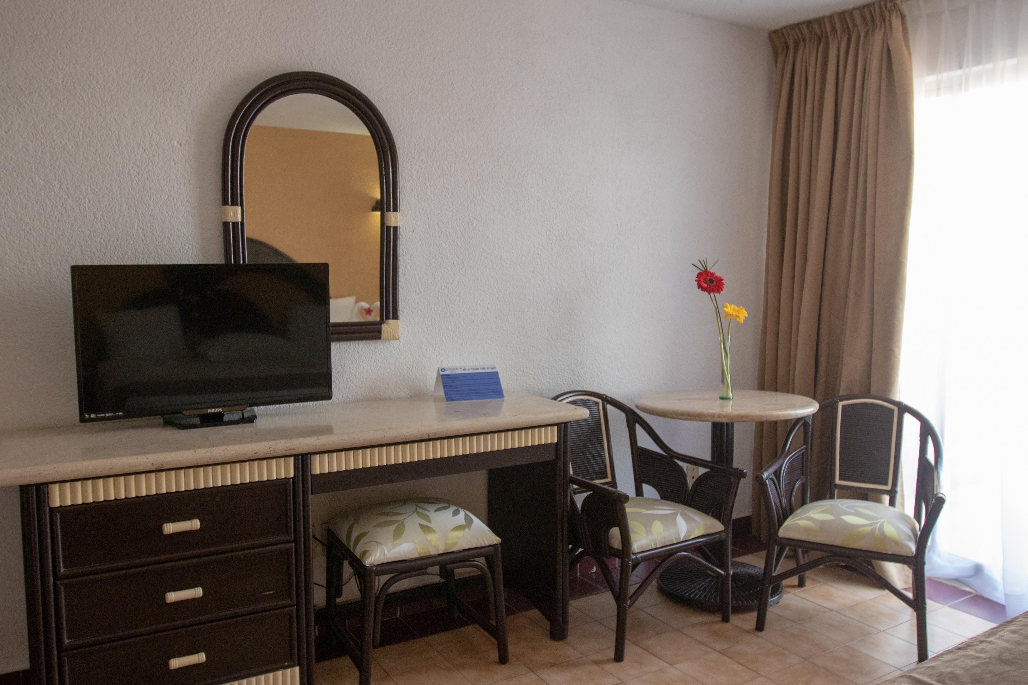 Qualton Club Ixtapa All Inclusive Екстериор снимка