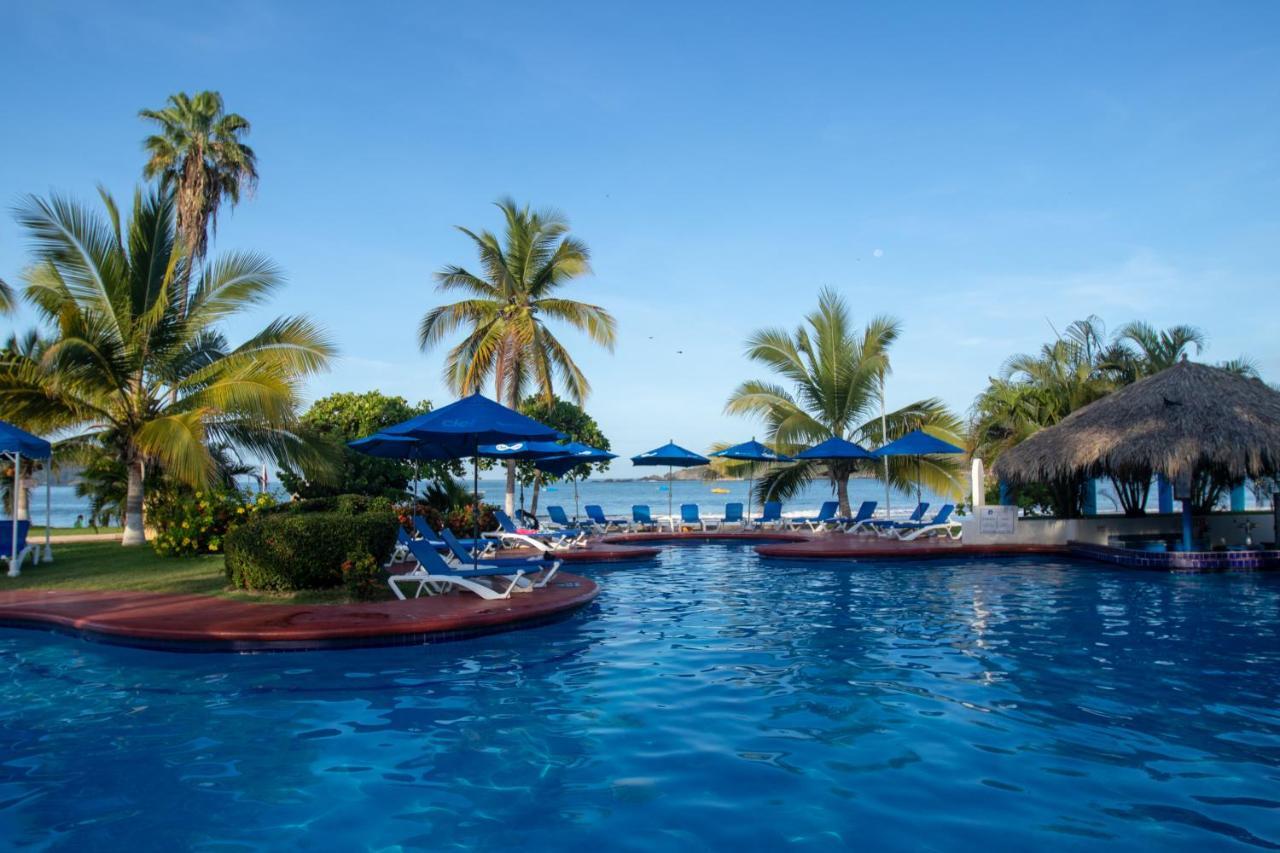 Qualton Club Ixtapa All Inclusive Екстериор снимка